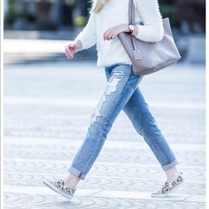 Sexy Boyfriend destroyed Jeans